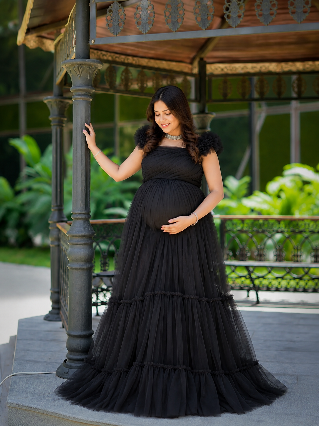  cute dresses gown for pregnant ladies