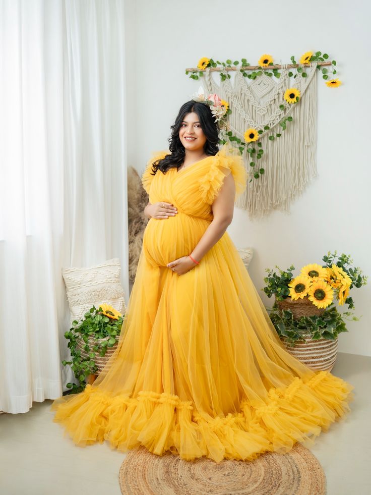 light yellow color maternity gown for photoshoot