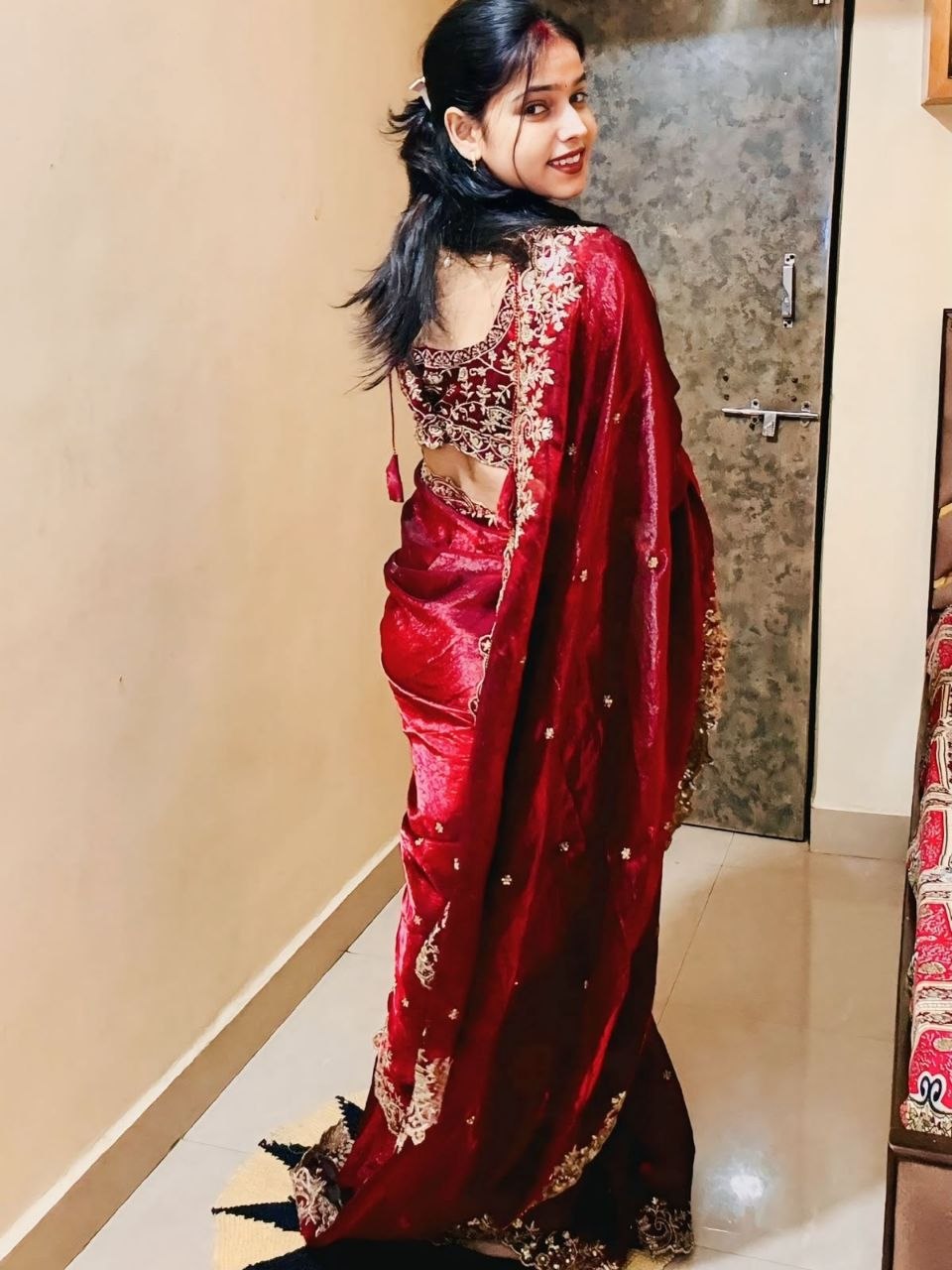 red silk jari saree