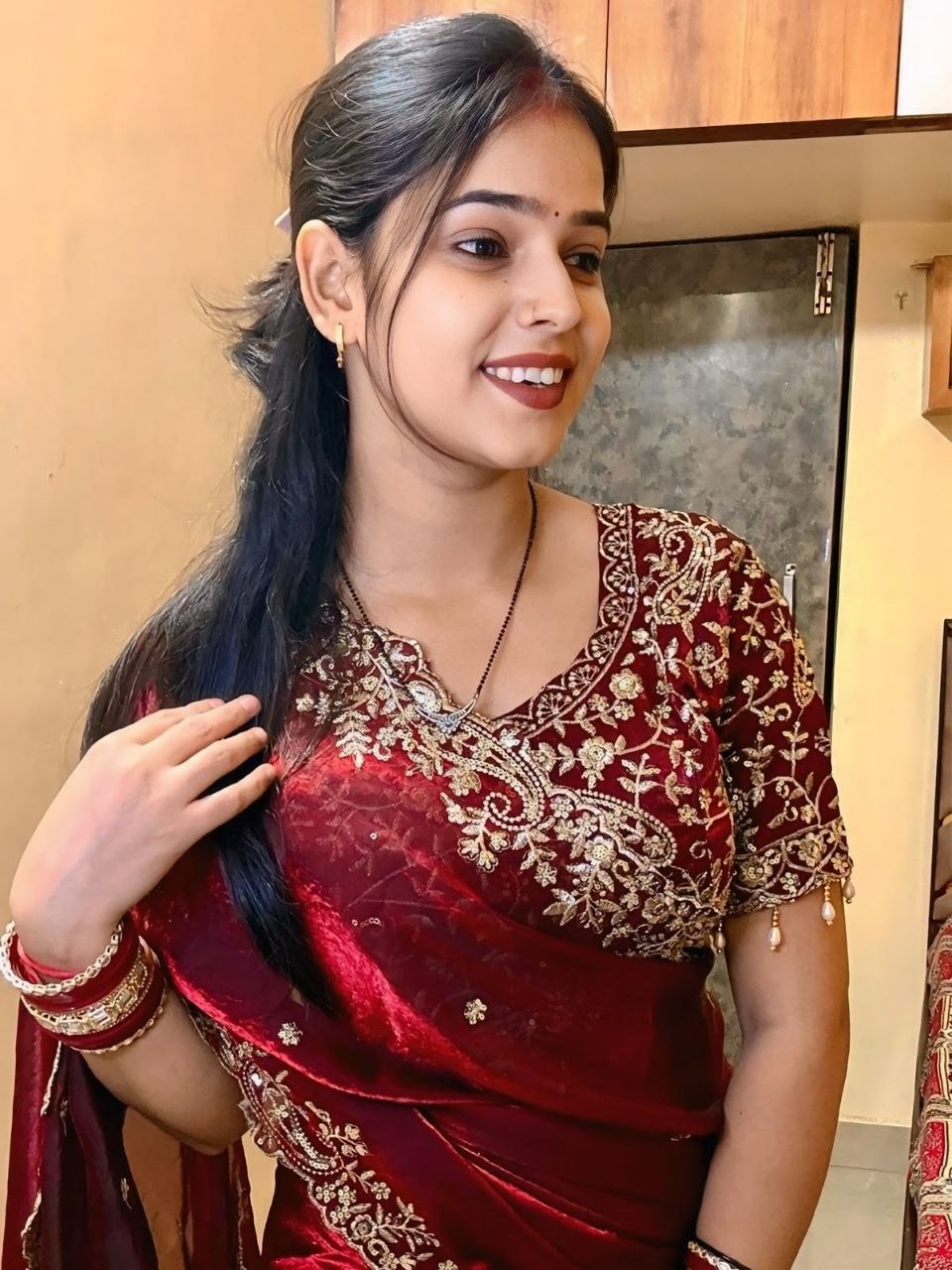 red silk jari saree